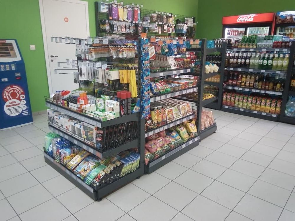 Стеллаж сетчатый островной низкий